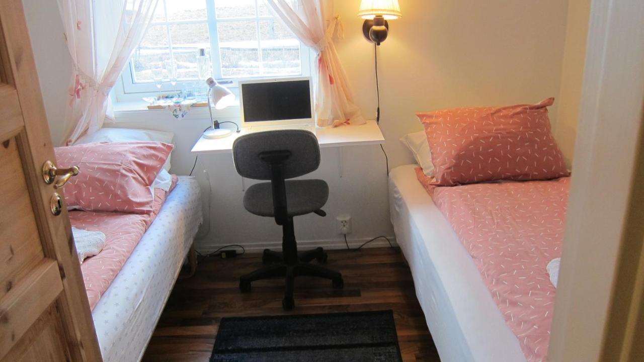 Heloise'S Accommodation Fredvang 外观 照片
