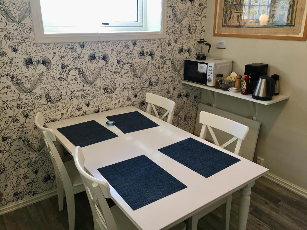 Heloise'S Accommodation Fredvang 外观 照片